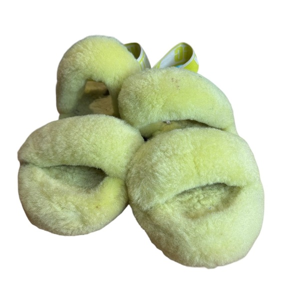 Ugg slides - Picture 2 of 6